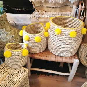 Panière à pompons jaunes - fibres naturelles