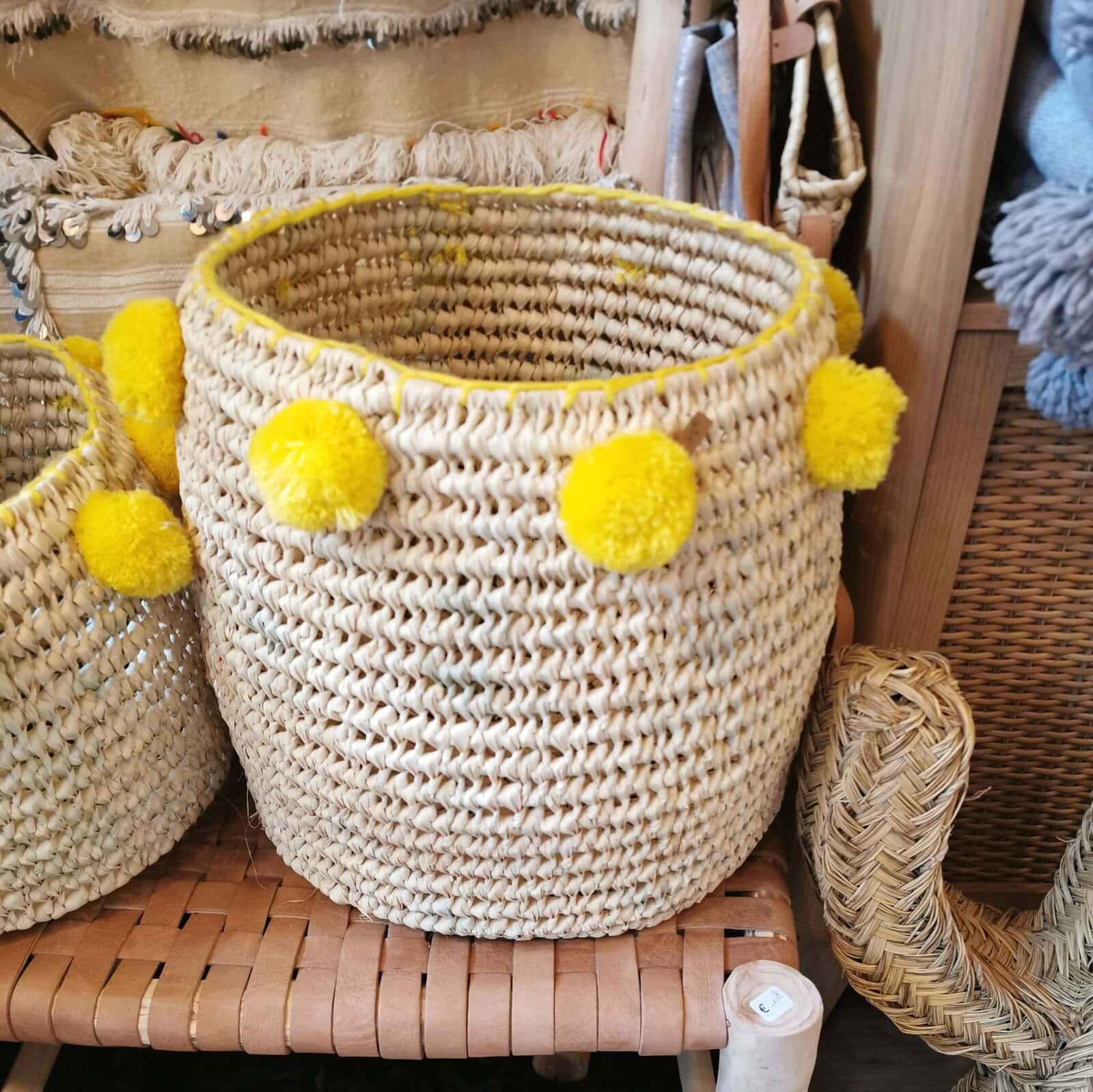 Panière à pompons jaunes - fibres naturelles – Image 2