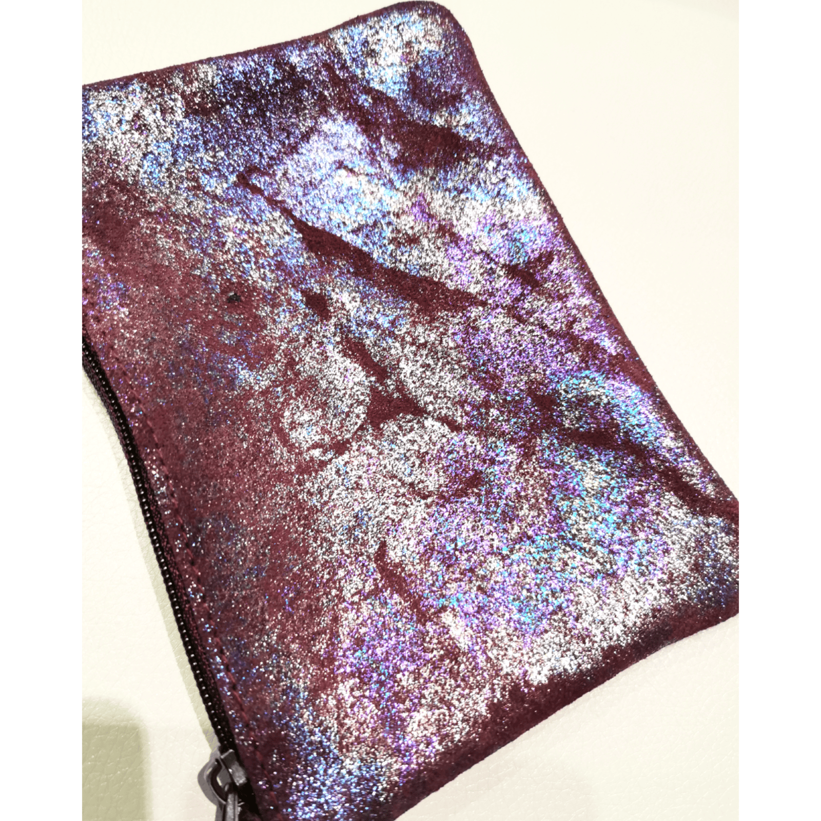 Porte-monnaie artisanale - daim (aubergine pailleté) – Image 2