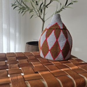 Corbeille berbère - fibre naturelle tressée (Motifs géométriques)
