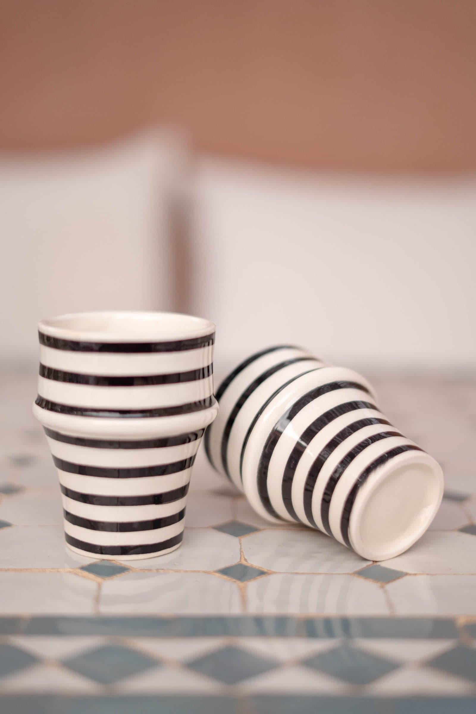 Verre artisanale - céramique blanche & rayures noir