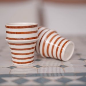 Verre artisanale - céramique blanche & rayures marron